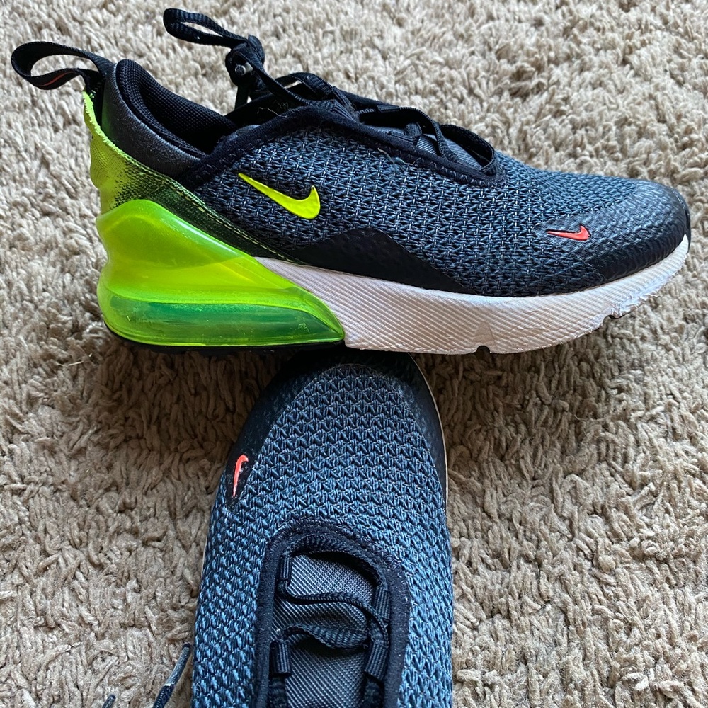 Boys youth size 13 Nike Air Max